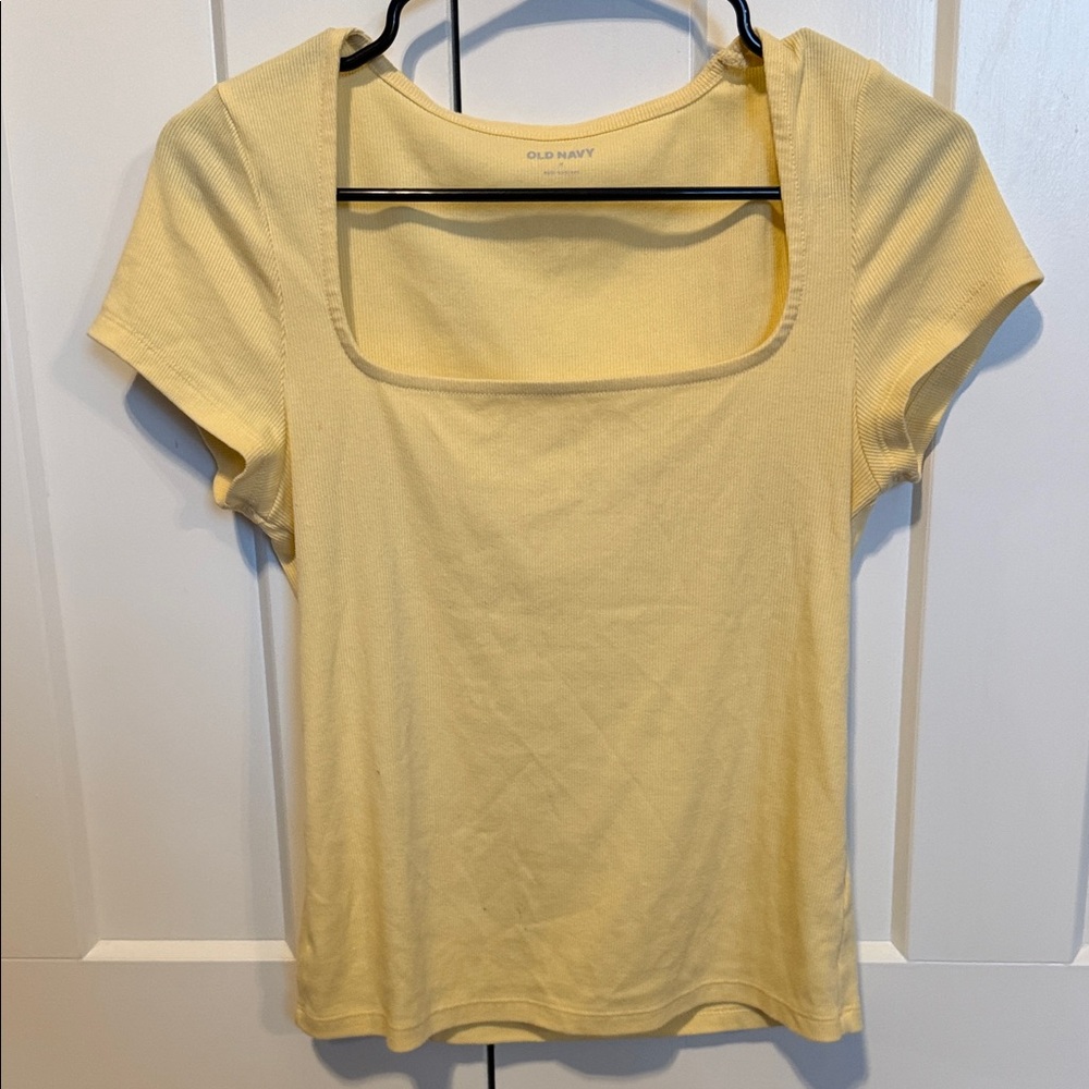Old Navy Women's Soft Yellow Short Sleeve Tee